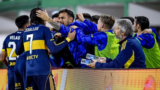 Boca se floreó ante Defensa y Justicia y clasificó a playoffs con una goleada