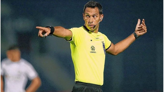 En este momento estás viendo Facundo Tello será uno de los tres árbitros argentinos que dirigirán el Mundial