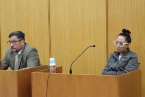 Lee más sobre el artículo Falsa médica: quedó en libertad con tobillera mientras avanza la investigación por títulos apócrifos