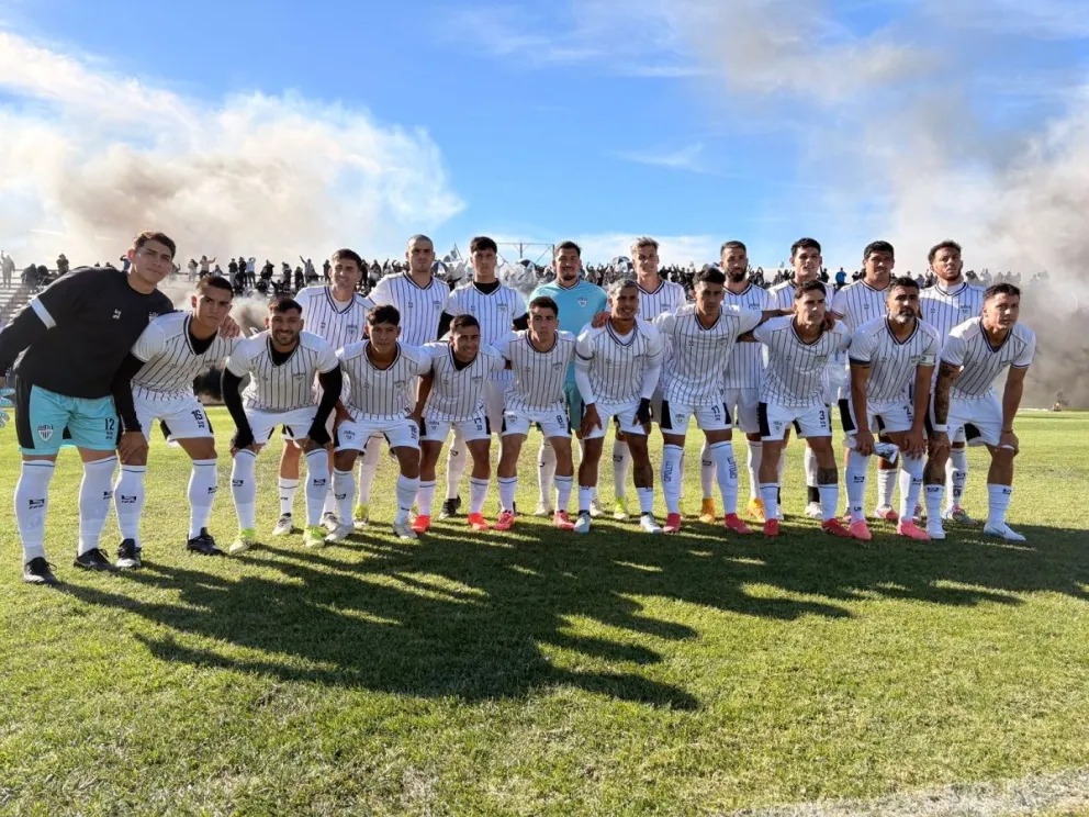 En este momento estás viendo Cipolletti venció a FADEP en La Visera y se quedó con la punta del Federal A