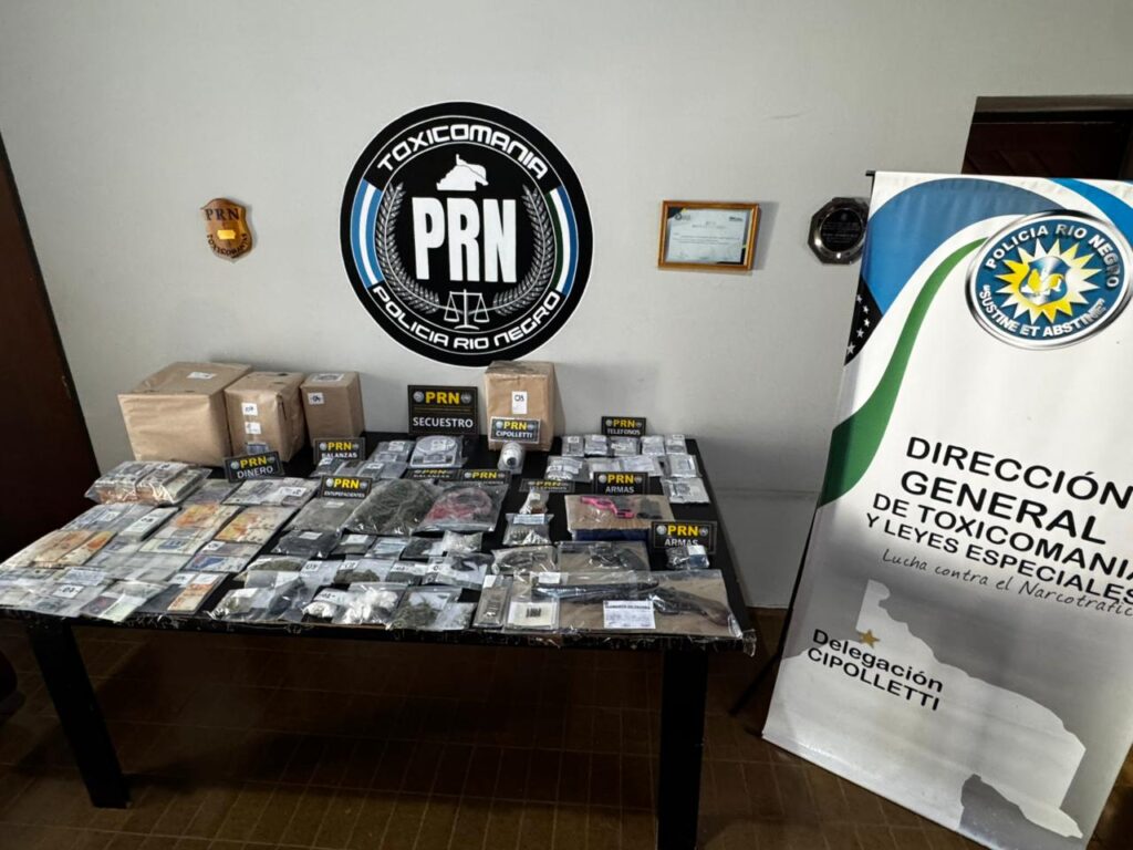 0800-DROGAS: 13 allanamientos, autos secuestrados, dinero, drogas y dos bandas desarticuladas en Cipolletti