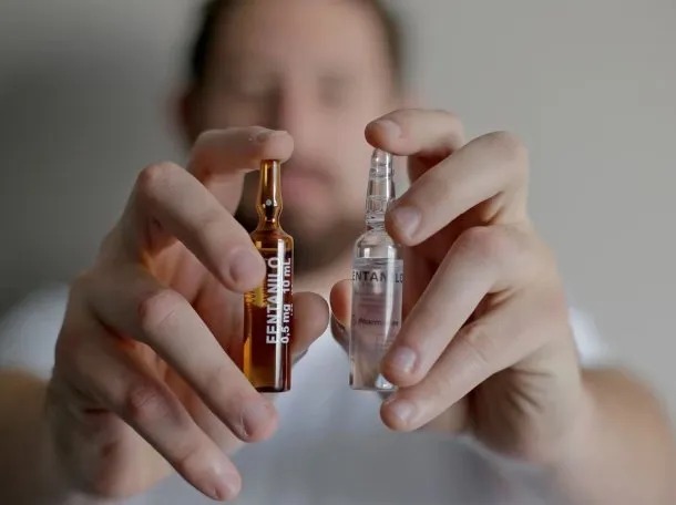 Lee más sobre el artículo La ANMAT dio de baja definitiva a laboratorios por el fentanilo contaminado