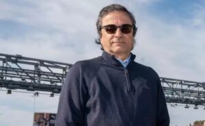 Lee más sobre el artículo Acusan a funcionario de Luis “Toto” Caputo por no declarar ocho departamentos en Miami