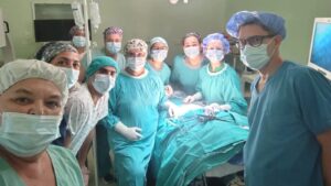 Lee más sobre el artículo Se realizó en el Hospital Zatti una cirugía pediátrica de alta complejidad