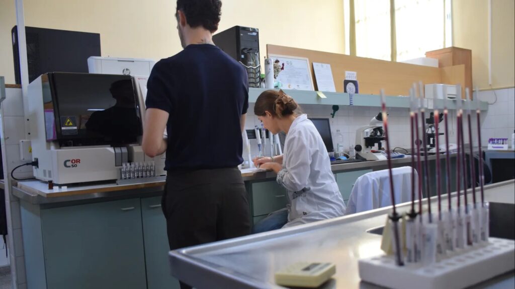 Diagnósticos rápidos para laboratorios de hospitales clave en Río Negro