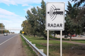 Lee más sobre el artículo Radares en Río Negro: comenzaron a aplicarse multas de hasta $400.000 por exceso de velocidad