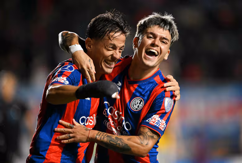 San Lorenzo venció 2-0 a Deportivo Cuenca y lidera el grupo