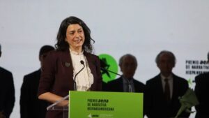 Lee más sobre el artículo Samanta Schweblin se impone en el Premio Aena de Narrativa Hispanoamericana