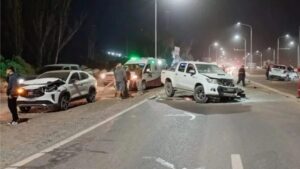 Lee más sobre el artículo Siniestro vial en Ruta 7 dejó dos personas heridas