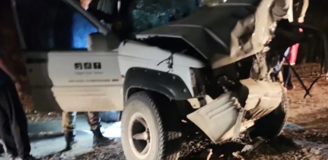 En este momento estás viendo Violento choque frontal cerca de Bahía Creek: un herido en estado crítico y dramático rescate