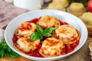 Lee más sobre el artículo Sorrentinos caseros: Donde el queso y el jamón se encuentran en el paraíso