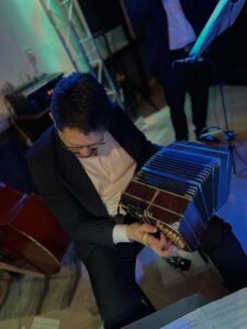Lee más sobre el artículo ¡Hoy! Milonga “KM 6” de Ruta del Tango en el Centro de Artes y Exposiciones Roberto Abel