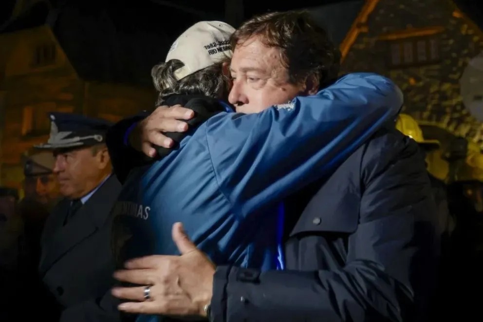 Lee más sobre el artículo “Malvinas está más fuerte que nunca”dijo Weretilneck en la vigilia de Bariloche