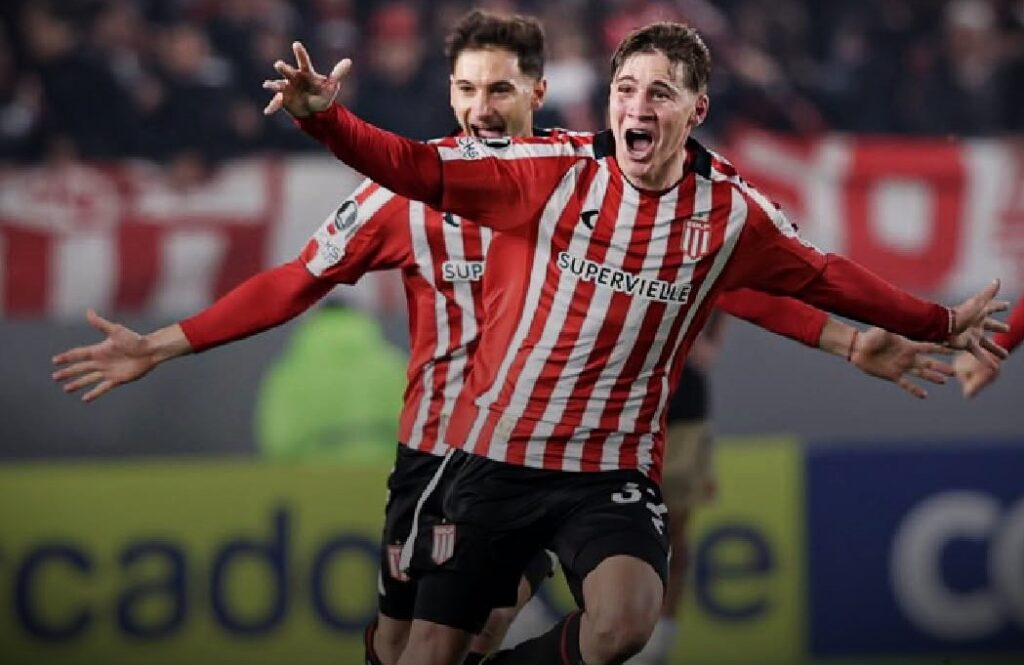 Estudiantes venció a DIM en el descuento y logró un dramático boleto a octavos de la Copa Libertadores