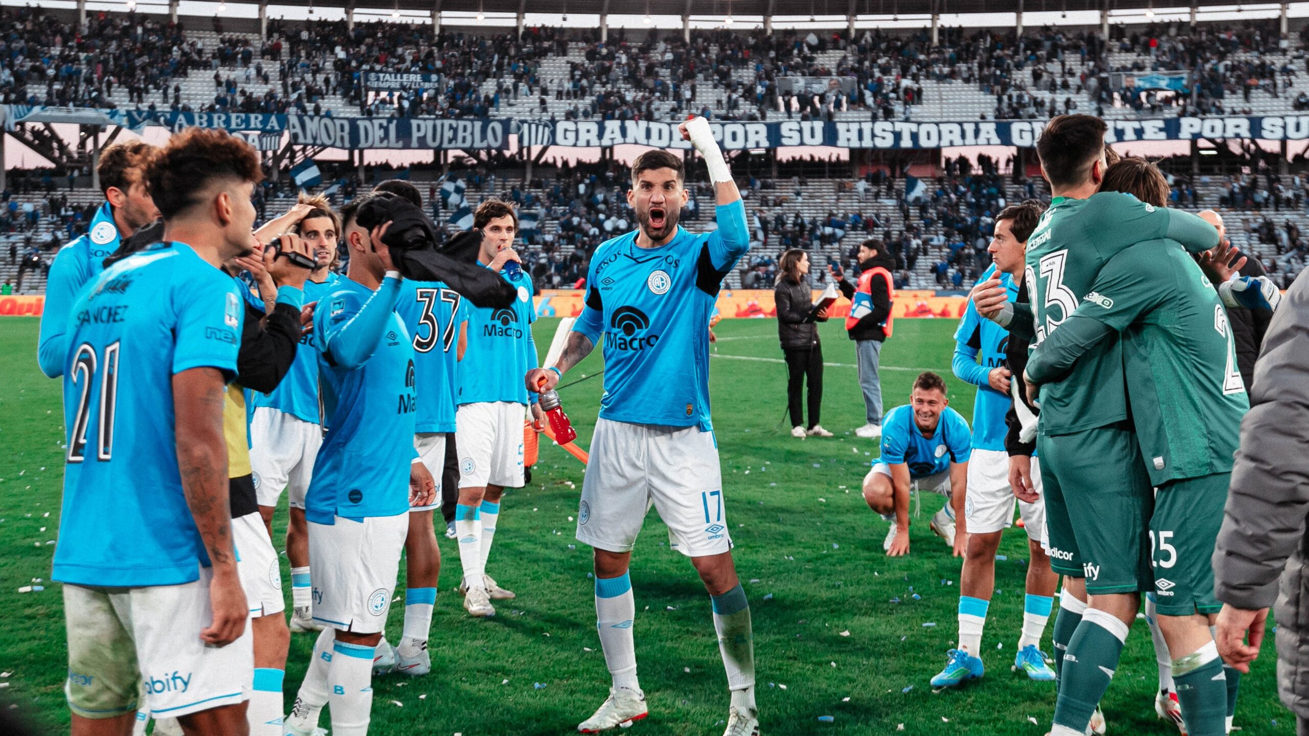 En este momento estás viendo Belgrano le ganó el clásico a Talleres en el Kempes y jugará cuartos