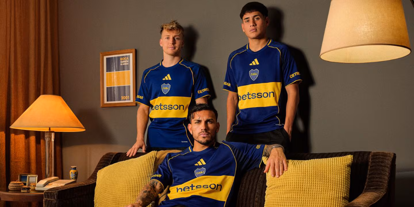 Boca presentó una camiseta retro con un diseño homenaje a la Copa Libertadores 2001