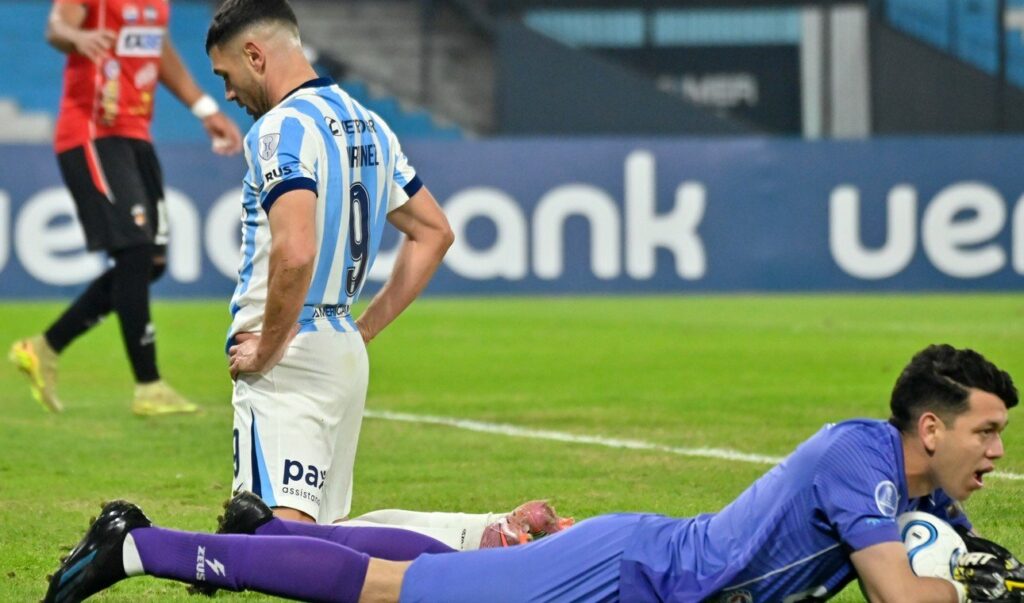Racing empató con Caracas y se quedó afuera de la Sudamericana