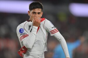 Lee más sobre el artículo River Plate empató 1-1 contra Bragantino y dio un paso clave para clasificarse a octavos