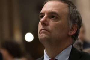 Lee más sobre el artículo Adorni prepara su declaración jurada y crece la tensión con Bullrich y Villarruel