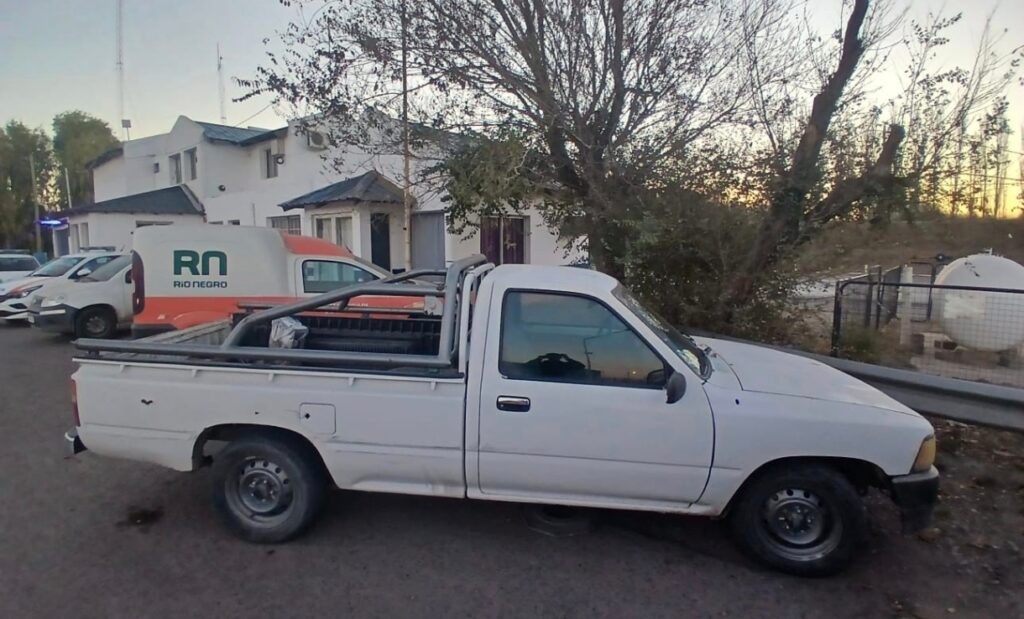 Cipolletti: el 911 detectó una Hilux buscada por Gendarmería desde 2016