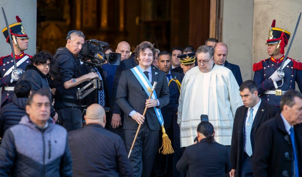 García Cuerva pidió diálogo y reconciliación durante el Tedeum por el 25 de Mayo