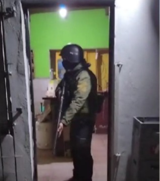 Allanaron un kiosco narco en Viedma: vendían droga y alcohol de manera ilegal