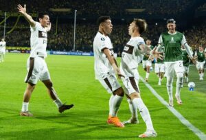 Lee más sobre el artículo Platense va por otro triunfo y la clasificación ante Peñarol