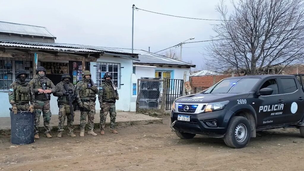 Crimen del comerciante: dos allanamientos, manchas de sangre y más pruebas