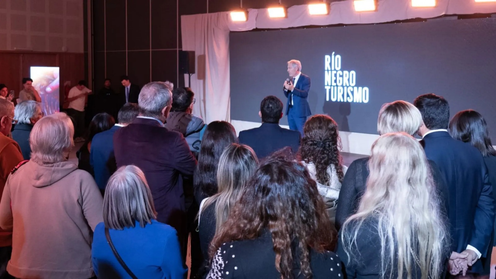 Lee más sobre el artículo Río Negro presentó su temporada turística en Neuquén