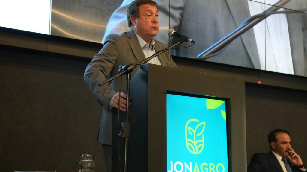 Weretilneck presentó en JONAGRO el potencial productivo de Río Negro