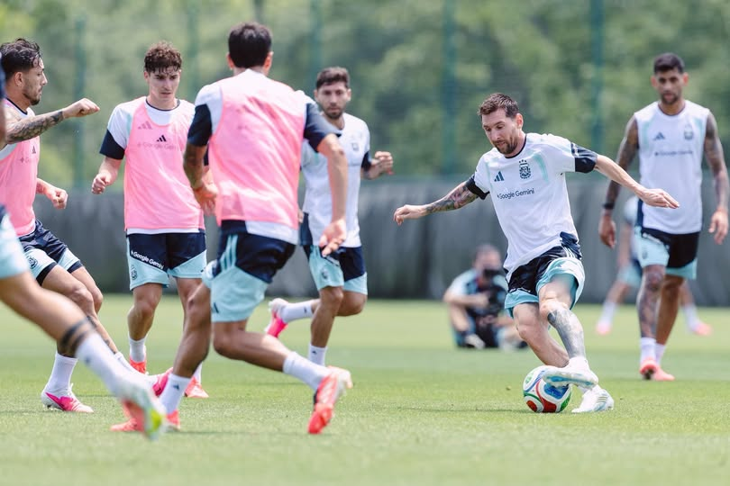 Argentina debuta en el Mundial ante Argelia