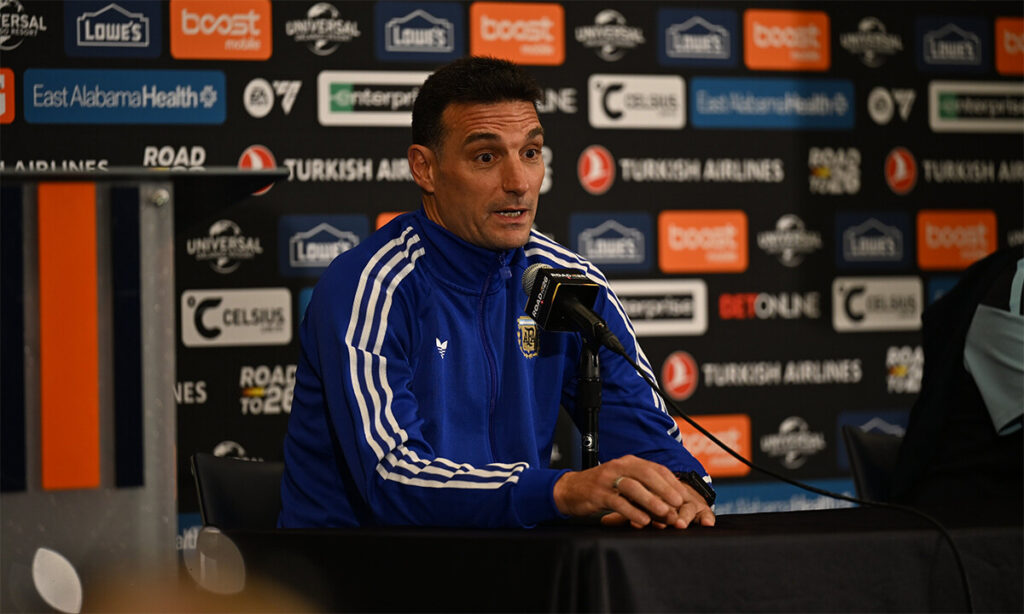 “Messi jugará unos minutos”: Scaloni confirmó la presencia del capitán ante Islandia