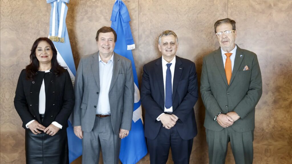 Río Negro y Fundación YPF consolidan una agenda de desarrollo y formación