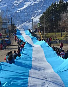 Lee más sobre el artículo Andacollo prepara la bandera argentina más grande de Neuquén