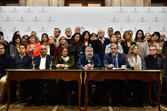 Reclaman la liberación de Cristina y apuntan a la Corte