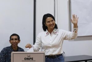 Lee más sobre el artículo Keiko Fujimori promete escuchar a todos tras ganar elecciones