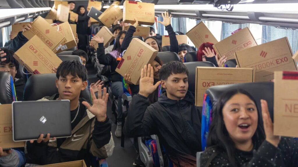 Notebooks y educación de calidad para estudiantes de ESRN Rural Virtual