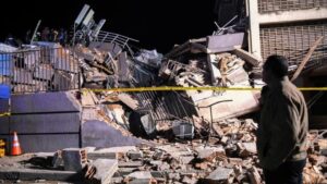 Lee más sobre el artículo Suben a 589 los muertos por los terremotos en Venezuela