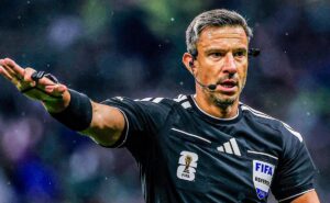 Lee más sobre el artículo La FIFA designó al esloveno Slavko Vincic como árbitro para la final del Mundial