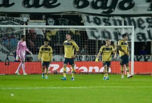 Lee más sobre el artículo Boca fue goleado 3-0 por Deportivo Riestra en el debut del Clausura