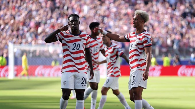 Estados Unidos venció a Bosnia y avanzó a los octavos de final