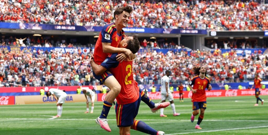 España venció a Austria 3 a 0 y avanzó a Octavos de final de la Copa del Mundo