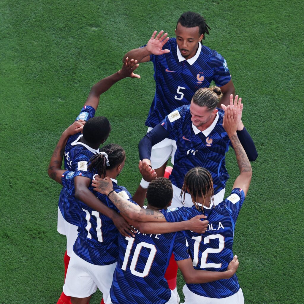 Francia desplazó a Argentina y lidera el ranking FIFA antes de los cuartos