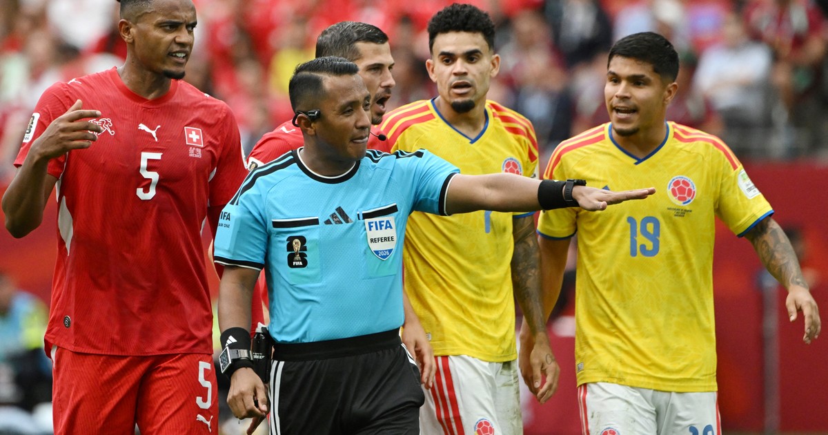 En este momento estás viendo Iván Barton será el árbitro de la semifinal entre Francia y España