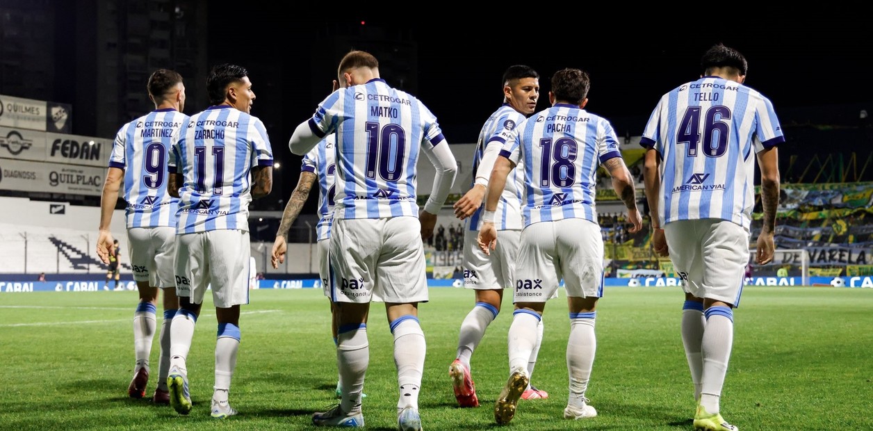 En este momento estás viendo Racing fue contundente y venció con autoridad a Defensa y Justicia