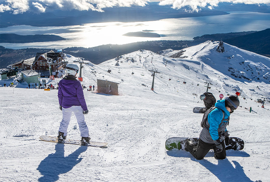 Adolescentes de CAINA disfrutaron una jornada recreativa en Cerro Catedral
