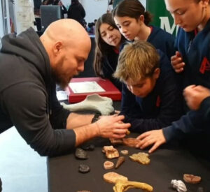 Lee más sobre el artículo Cipolletti será sede de jornadas sobre paleontología, ciencia y educación para las infancias
