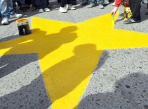 Lee más sobre el artículo Cinco estrellas amarillas serán pintadas este viernes en Cipolletti
