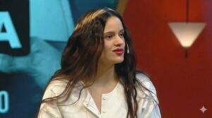 Lee más sobre el artículo Cancelaron un homenaje a Rosalía en Córdoba tras la polémica con Argentina