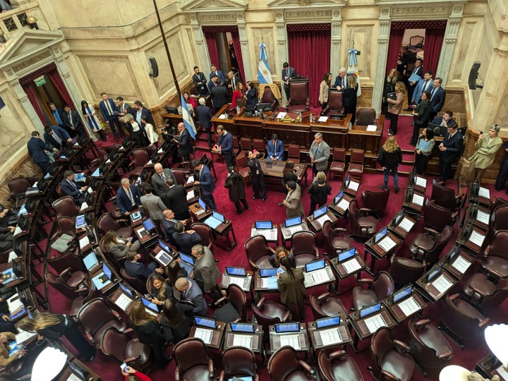 Con quórum justo, el Senado debate la polémica Ley de Tierras